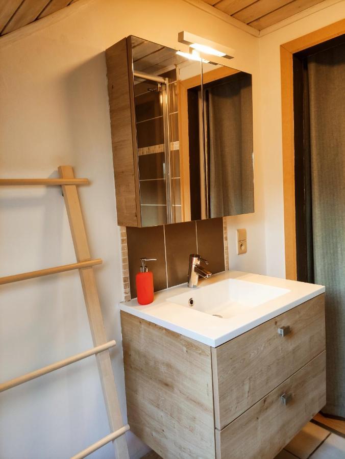 Lacs De L'Eau D'Heure Chez Oma Cerfontaine Eksteriør bilde